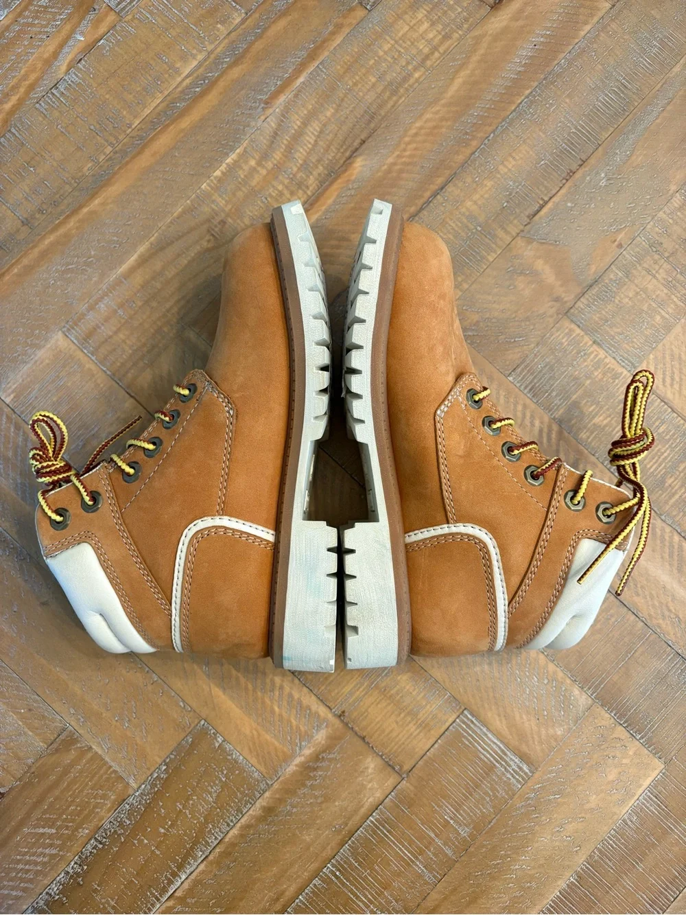 Timberland 6-Inch Premium Nubuck Boots – Kids Size 13 Style A1R49 NWOB